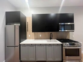 Building Photo - 172 New York Ave