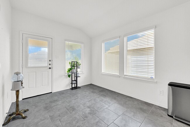 Building Photo - 7514 Cattle Walker Ct