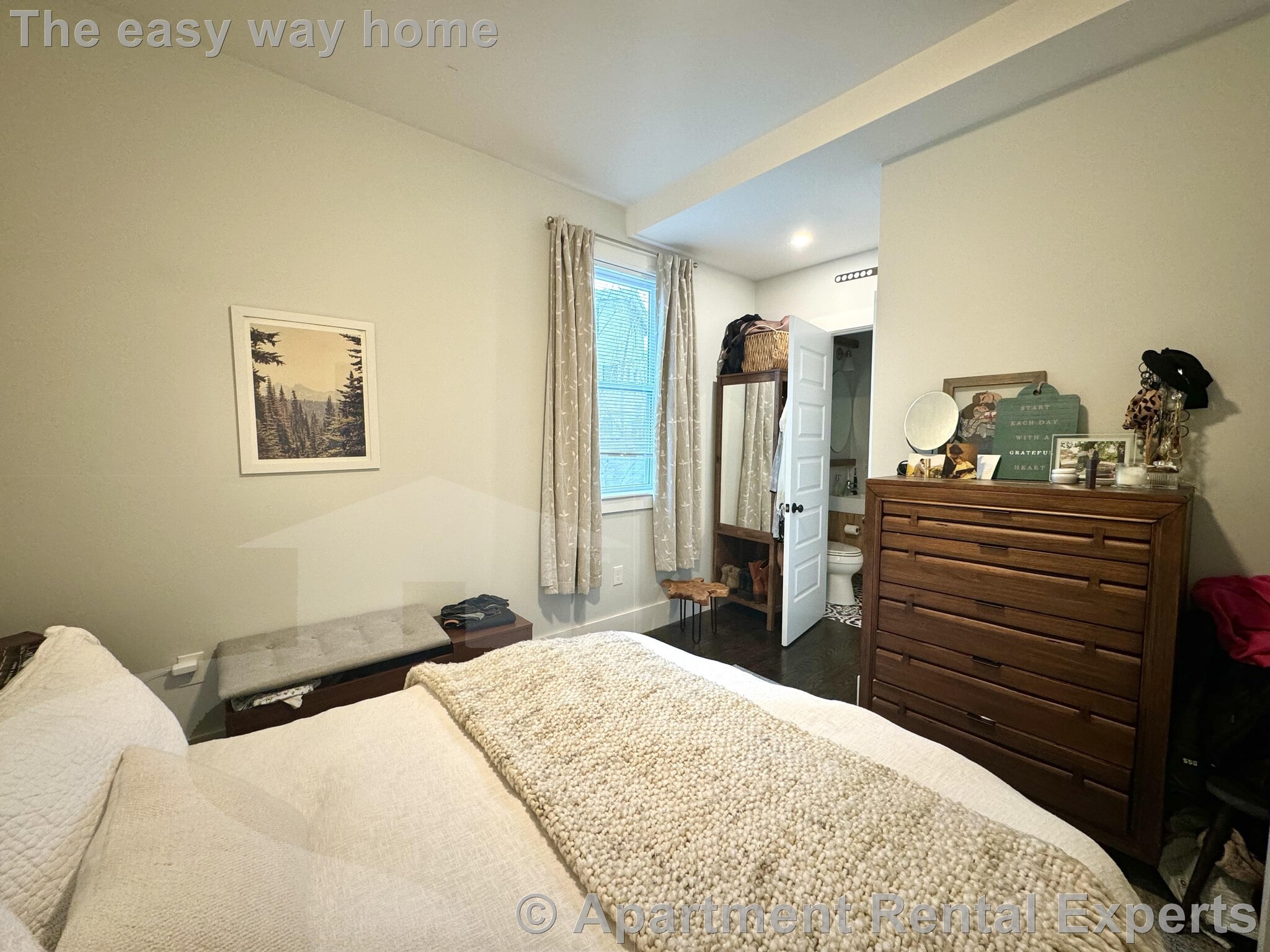 Building Photo - 75 Kinnaird St