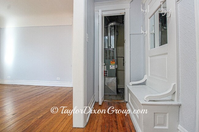 Building Photo - 5407 S Indiana Ave