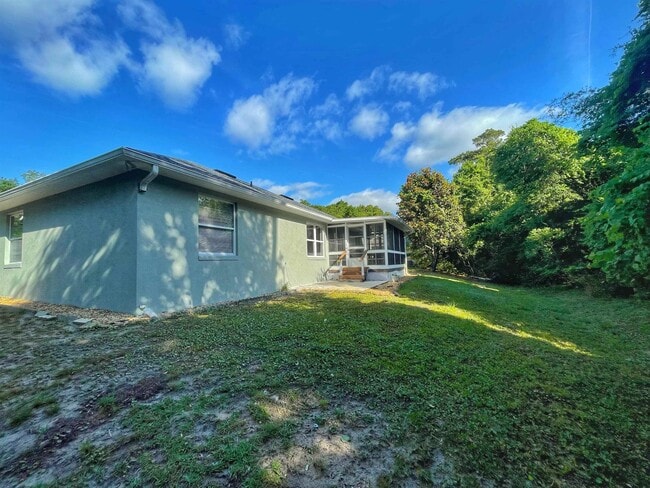 Building Photo - 932 Delcie Dr