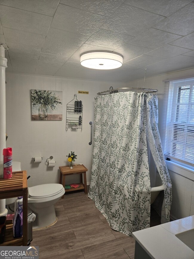 Building Photo - 904 Park Ave