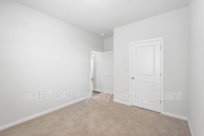 Building Photo - 6036 Beadlow St
