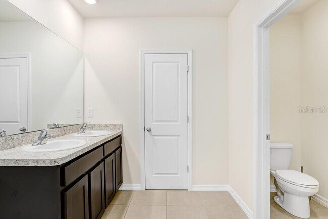 Building Photo - 3044 Suncoast Plains Dr
