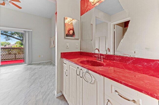 Building Photo - 4791 Via Palm Lakes Via