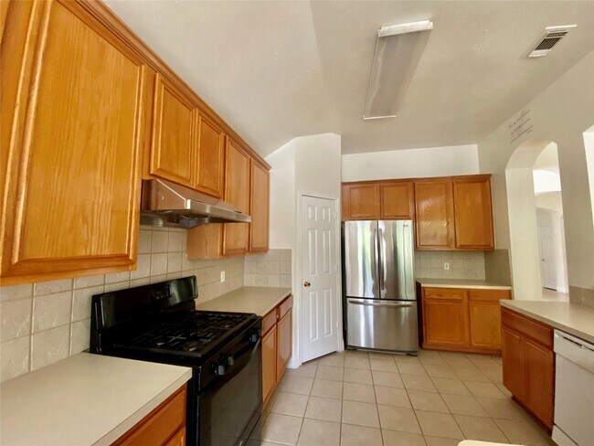 Building Photo - 10323 Stanbrook Dr