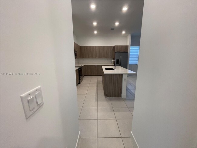 Building Photo - 4506 SW 174th Ave