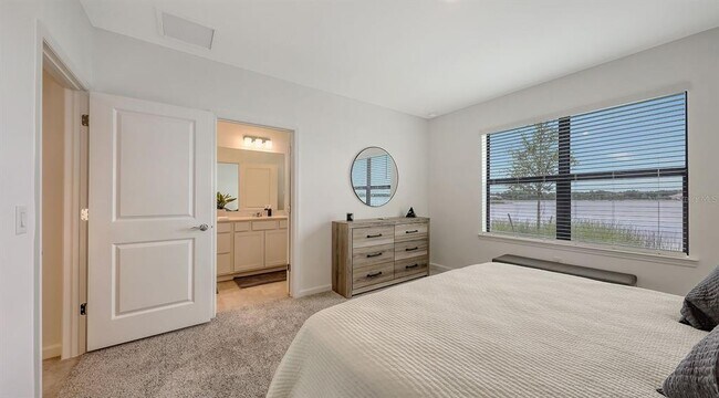 Building Photo - 6476 Silverstar Dr