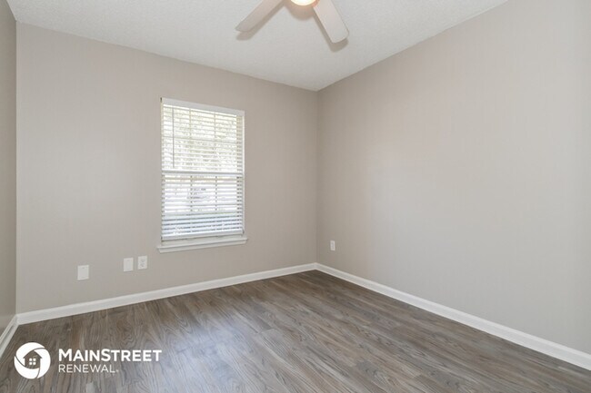 Building Photo - 611 Hibernia Oaks Dr