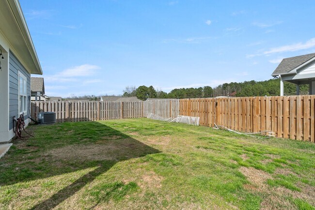 Building Photo - Wonderfully located 3/2 house in Trussville!!!