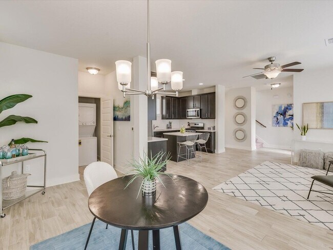 Building Photo - 1916 Warely Ln