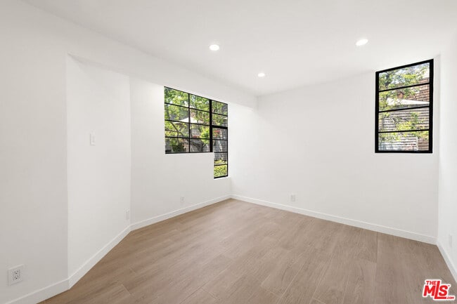 Building Photo - 29233 Heathercliff Rd