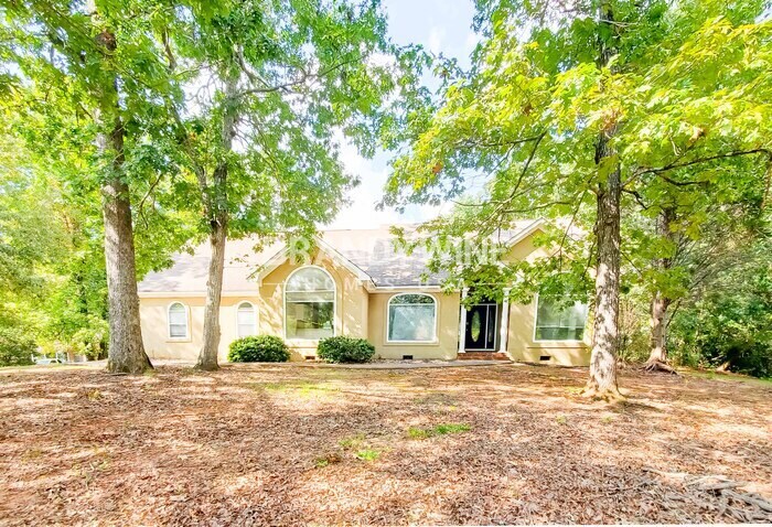 Primary Photo - 657 McKenzie Cir