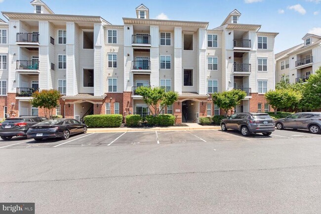 Building Photo - 21228 McFadden Square