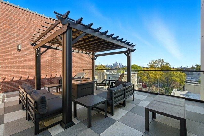 Building Photo - 3443 John F. Kennedy Blvd