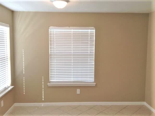 Building Photo - 15923 Mission Glen Dr