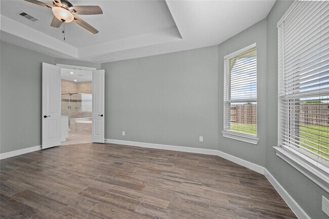 Building Photo - 14014 Phelps Dr