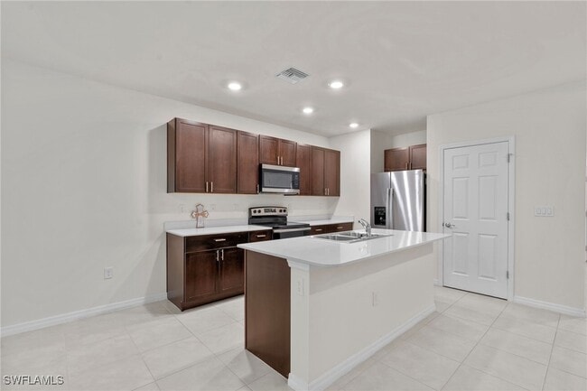 Building Photo - 15535 Wildflower Cir