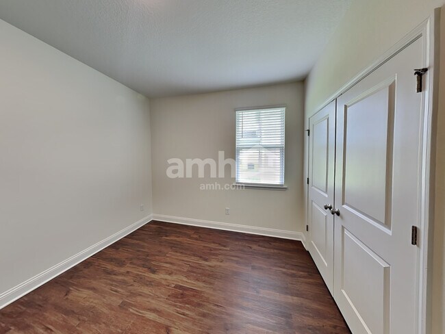 Building Photo - 507 Onate Cir