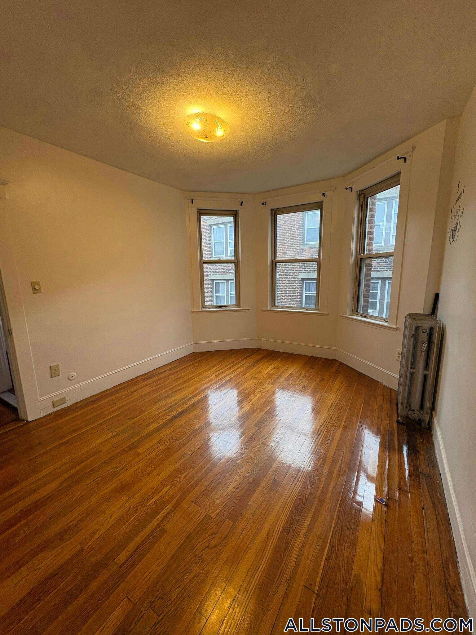 Building Photo - 11 Scottfield Rd