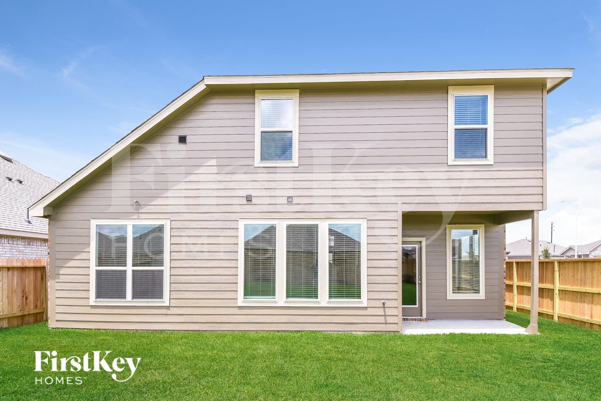 Building Photo - 707 Willow Harbor Ln