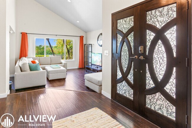Building Photo - Beautifully Upgraded Home in Prime Mission Viejo Location
