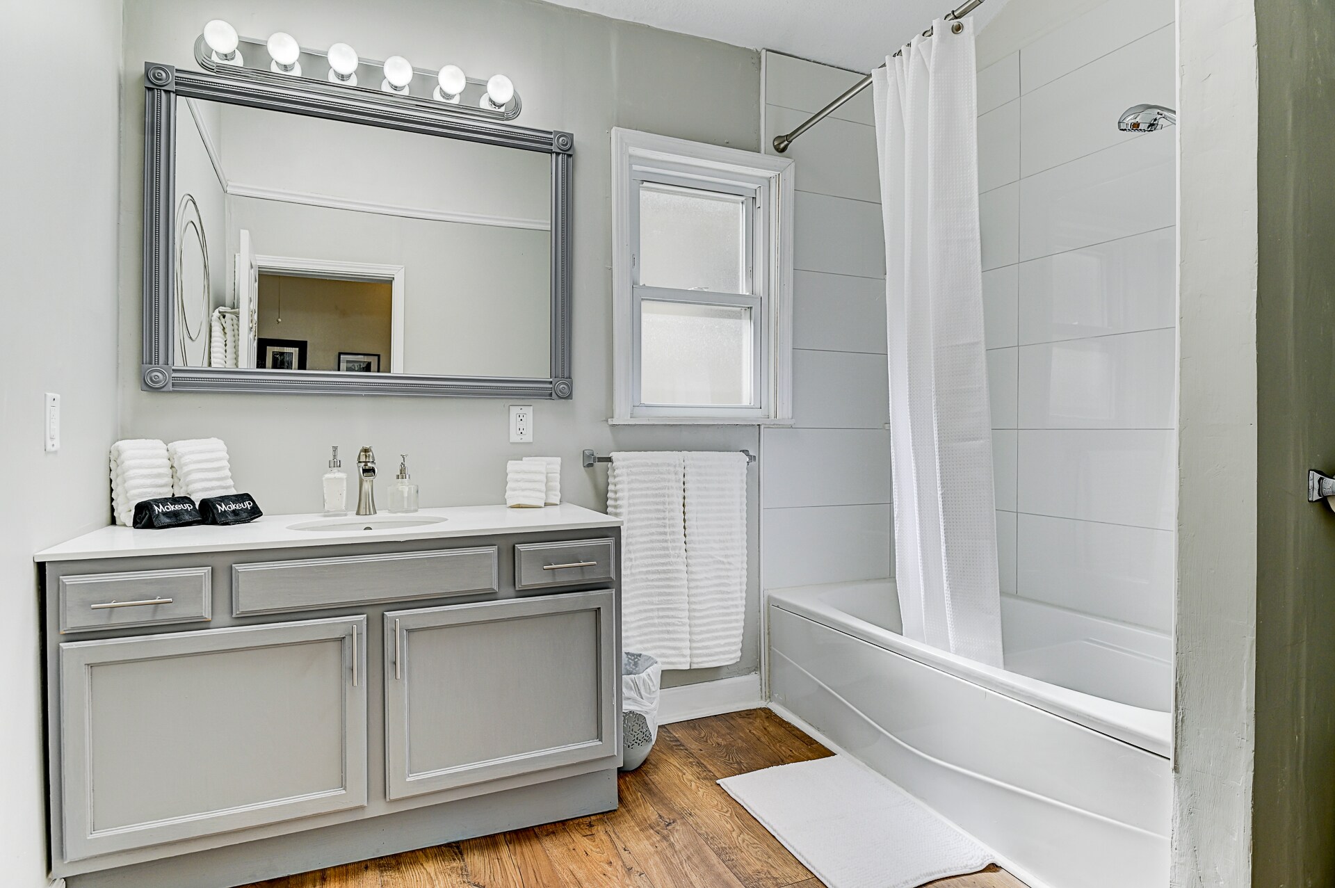 Large bathroom with plenty of natural light from skylight - 523 E Cache La Poudre St