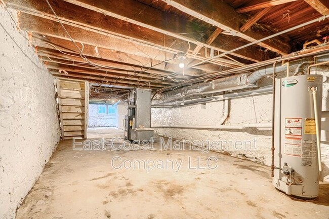 Building Photo - 1530 N Rosedale St