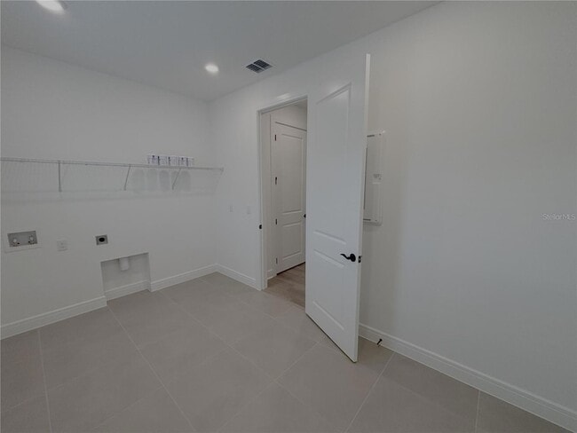 Building Photo - 6360 SW 82nd Pl
