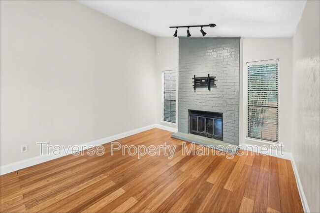 Building Photo - 1108 Quail Valley Ln