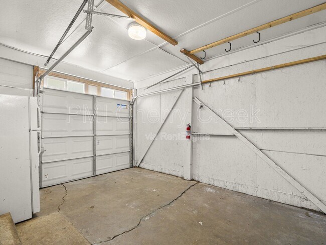 Building Photo - 4841 E Missouri Ave