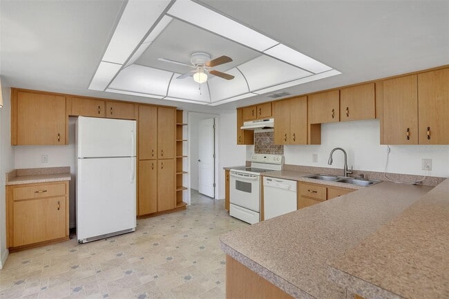 Building Photo - 14091 SW 32nd Terrace Rd