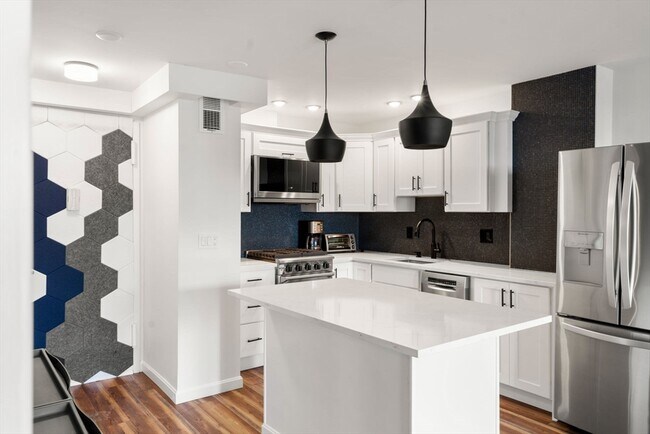 Building Photo - 151 Tremont St
