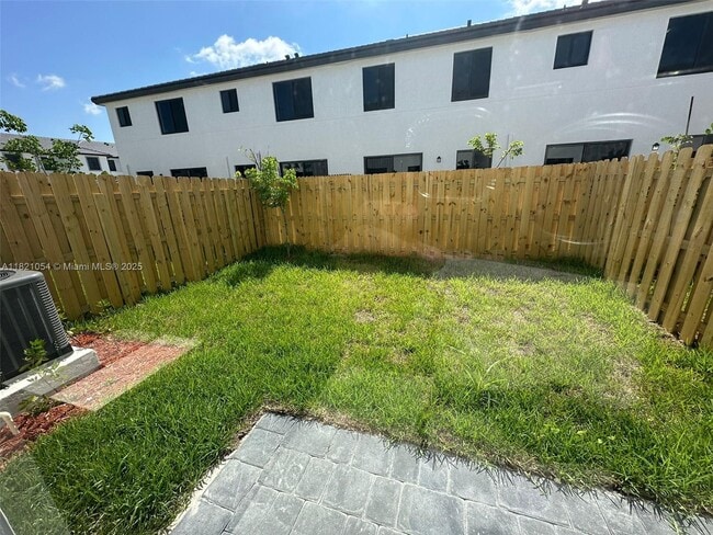 Building Photo - 34455 SW 191st Ave