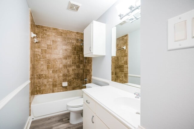 Building Photo - 3702 Omeara Dr