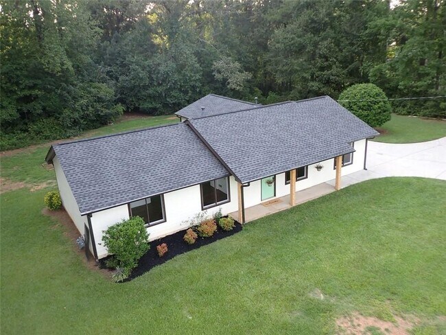 Building Photo - 389 Rosser Rd