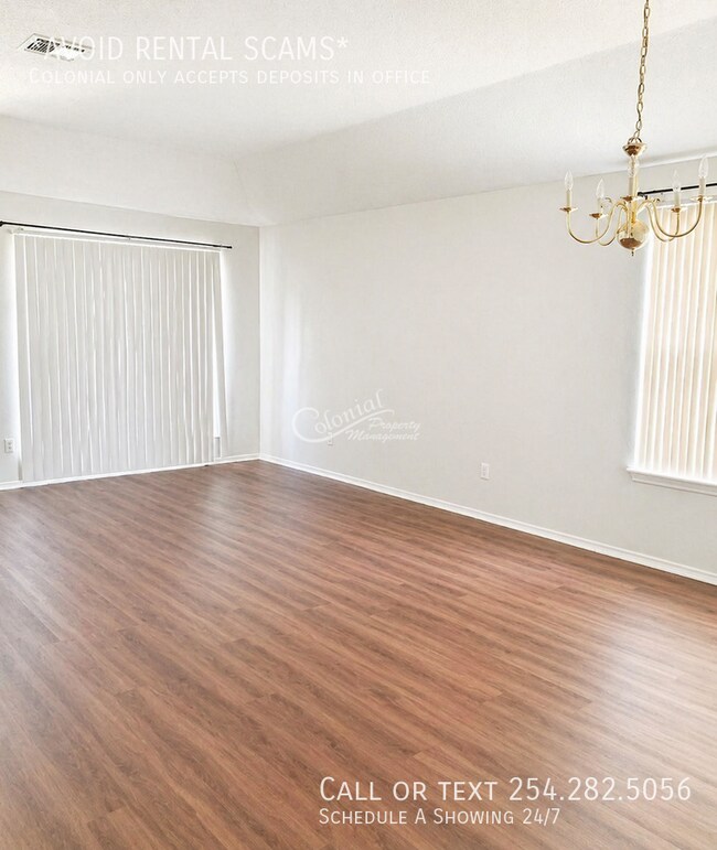 Building Photo - 5313 Teal Dr