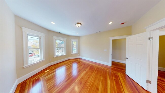 Building Photo - 27 Champney St