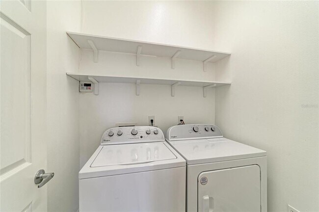 Building Photo - 8261 Miramar Way