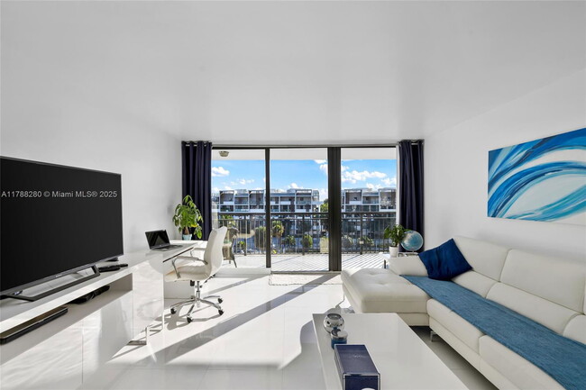 Building Photo - 3031 N Ocean Blvd