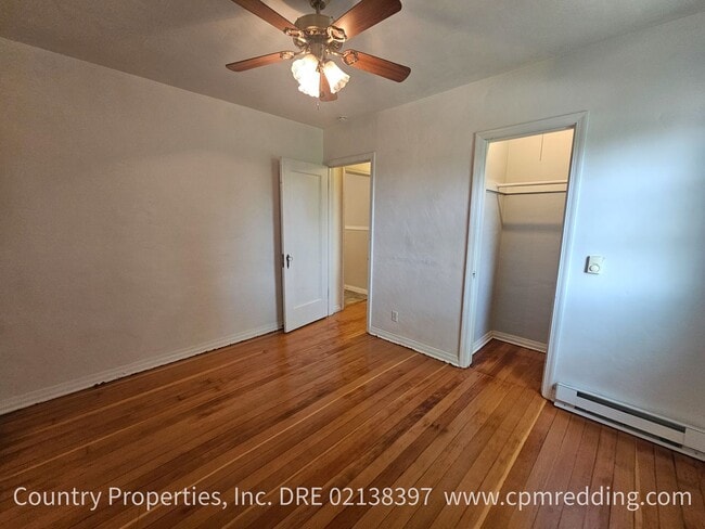 Building Photo - Available Now! Downtown 3-Bedroom with Old World Charm and Modern Amenities!