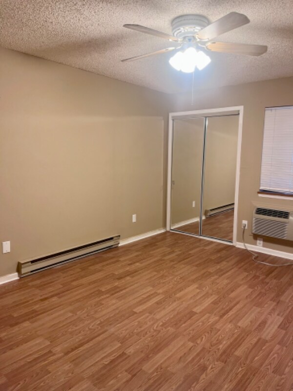 Building Photo - 50 Meadowlark Ln