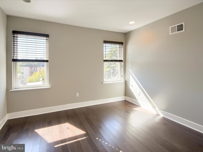 Building Photo - 3822 Manayunk Ave