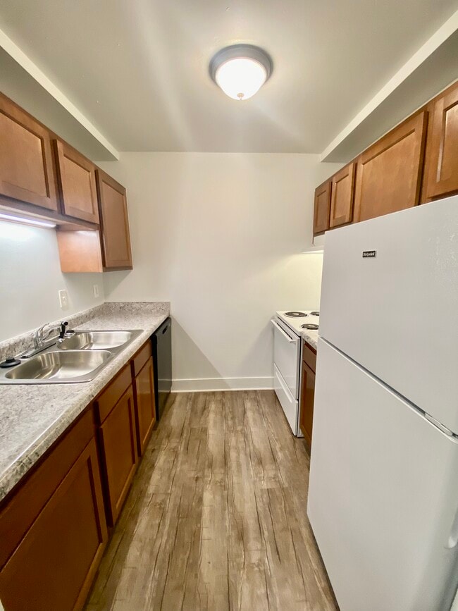 Floorplan - 311 Jarvis Street