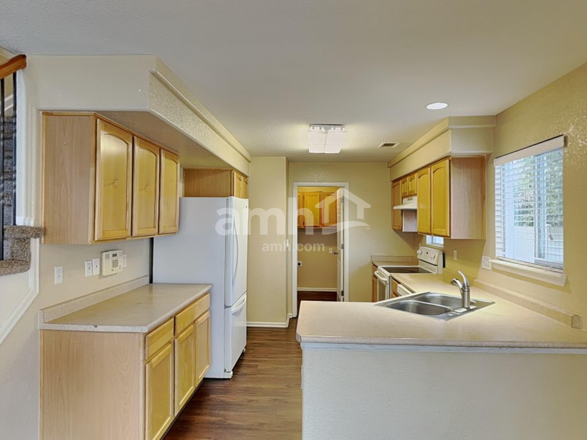 Building Photo - 19663 E 49th Ave