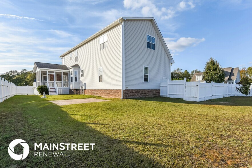 Building Photo - 113 Prosperity Ct