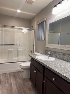2nd Bathroom - 640 Florida St