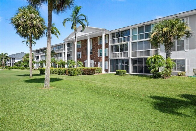 Building Photo - 169 Atlantis Blvd