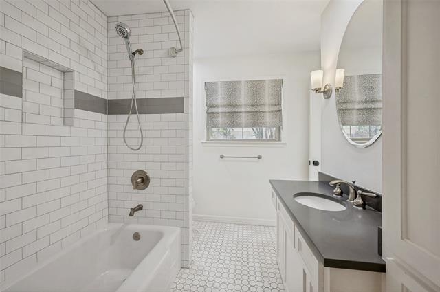 Building Photo - 4321 Northview Ln