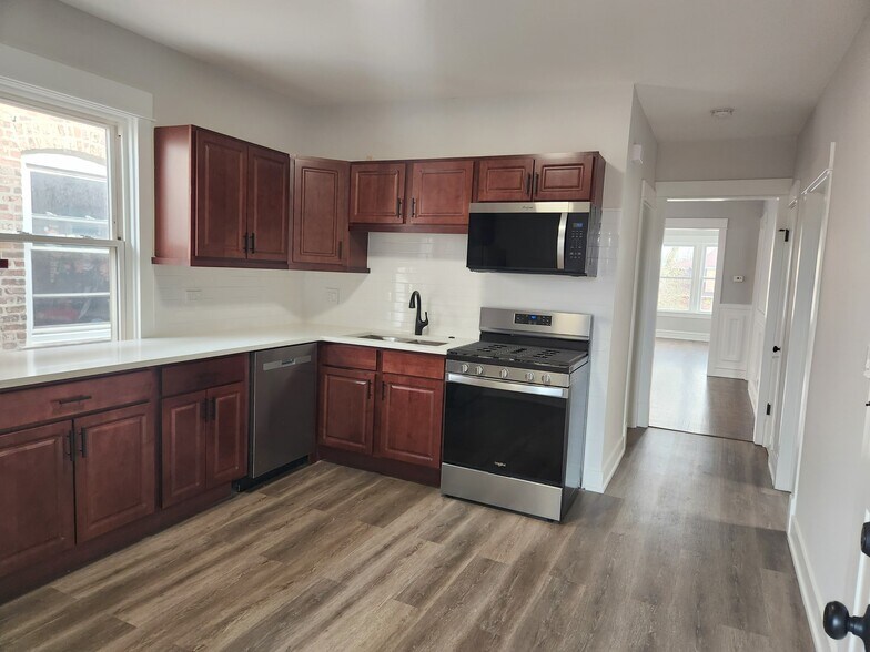 Building Photo - 5230 W Deming Pl